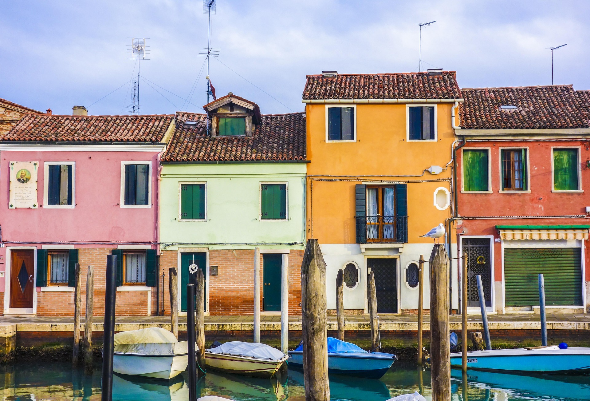 small houses next to each other